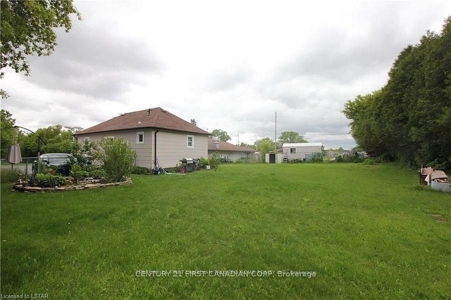 1344 Hamilton Road - Photo 4