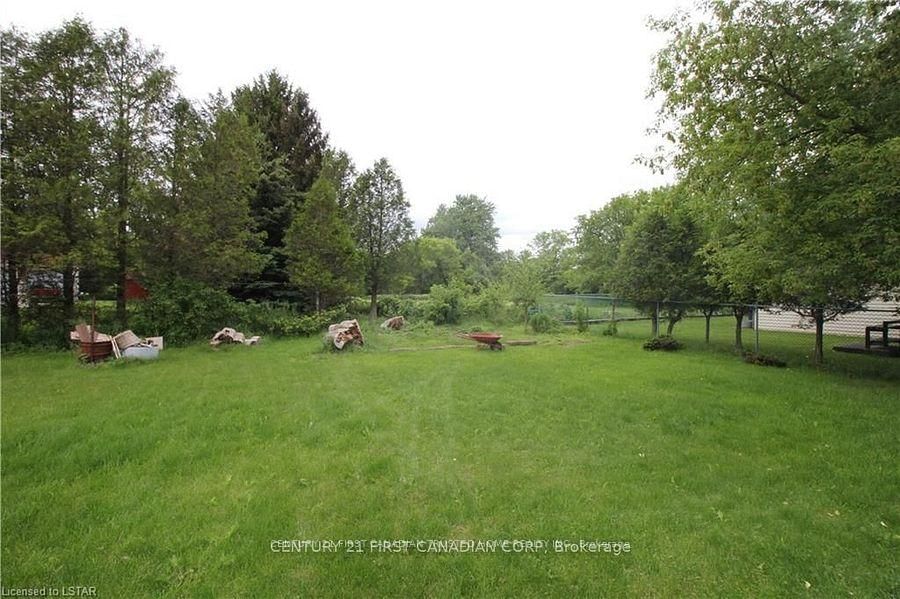 1344 Hamilton Road - Photo 5