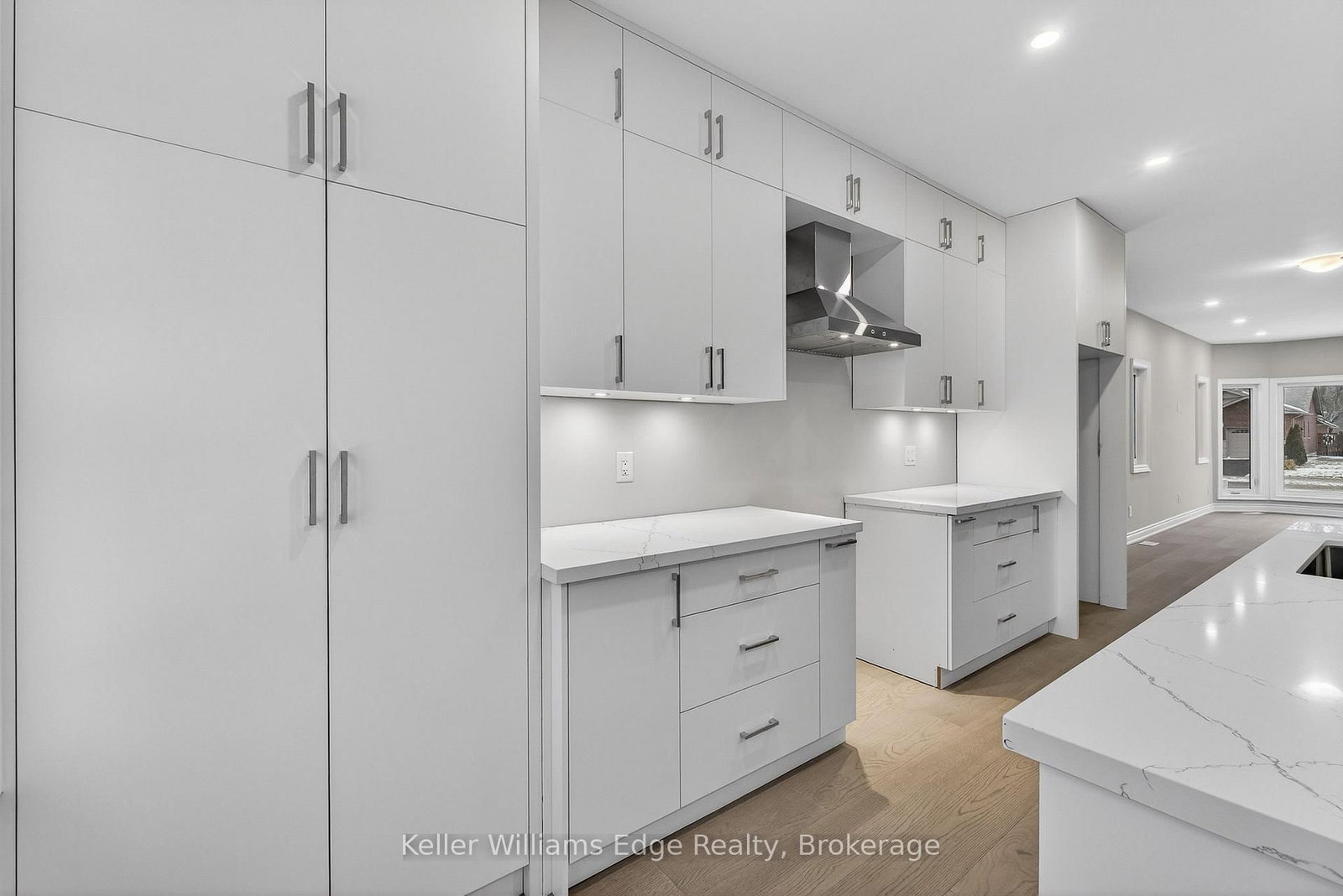 Detached House for sale at 201 Hetram Court, Fort Erie, Ontario, L0S 1B0 - Crystal Beach - MLS: X12899984