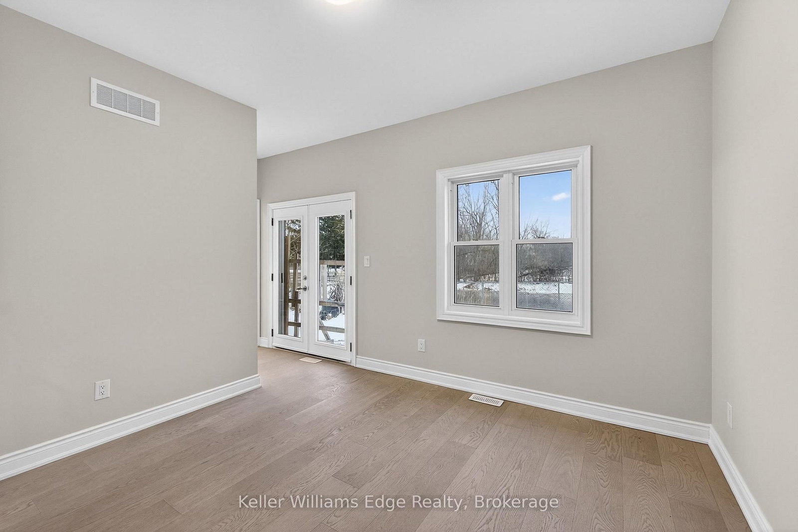 Detached House for sale at 201 Hetram Court, Fort Erie, Ontario, L0S 1B0 - Crystal Beach - MLS: X12899984