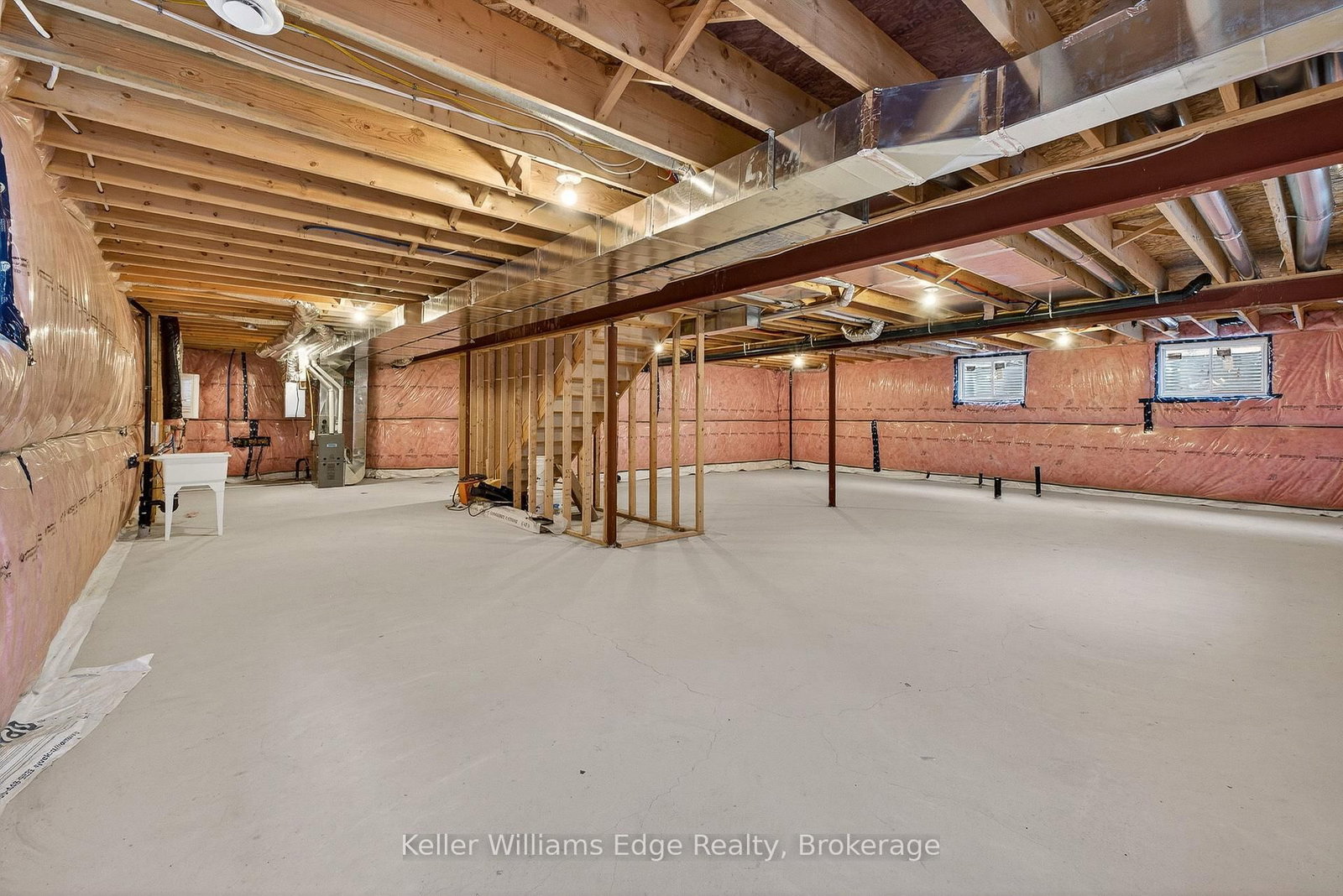 Detached House for sale at 201 Hetram Court, Fort Erie, Ontario, L0S 1B0 - Crystal Beach - MLS: X12899984