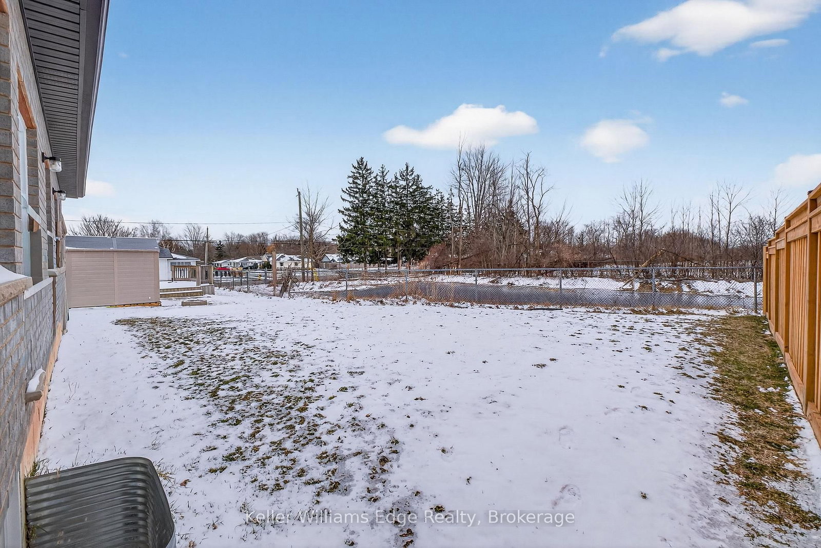Detached House for sale at 201 Hetram Court, Fort Erie, Ontario, L0S 1B0 - Crystal Beach - MLS: X12899984