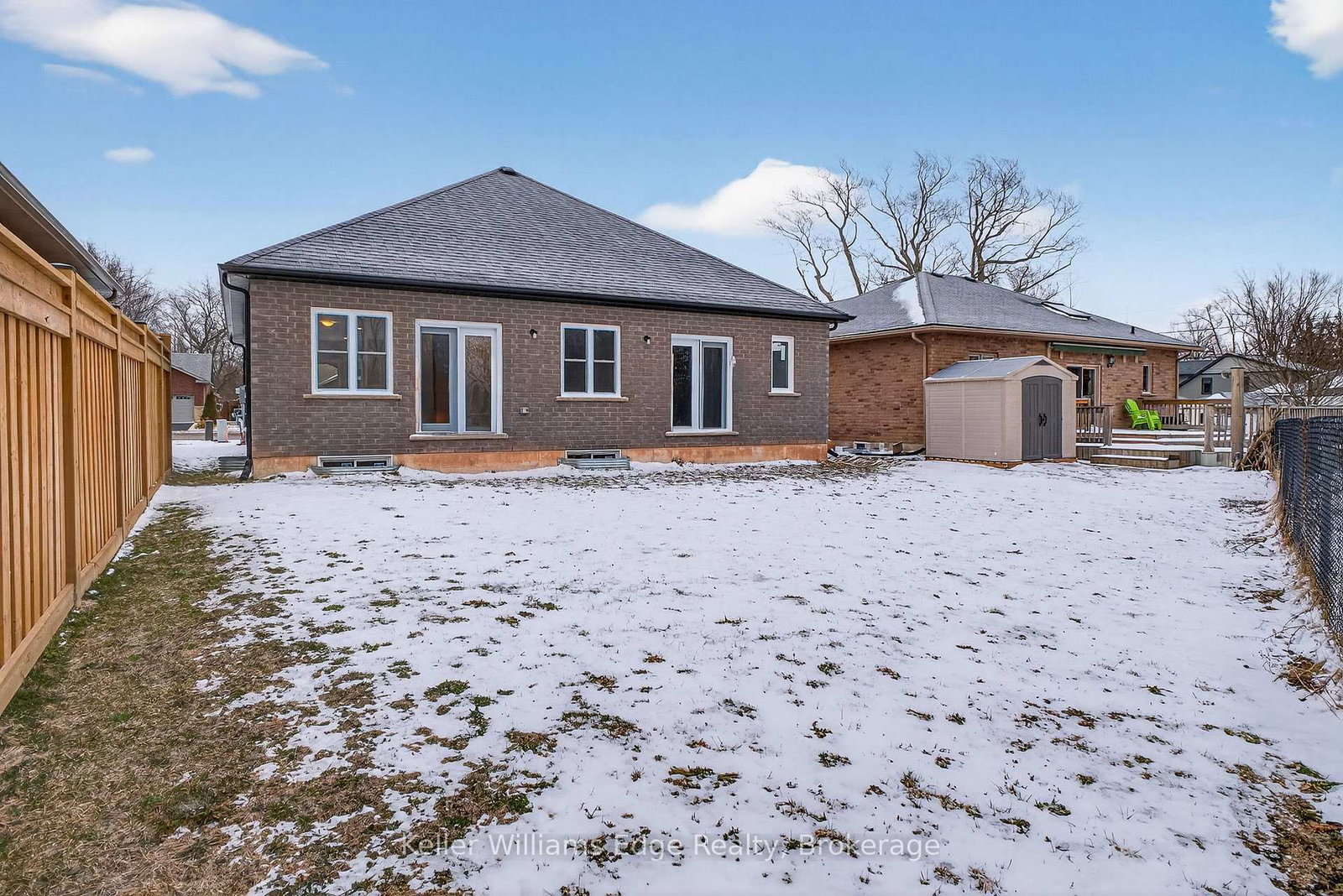 Detached House for sale at 201 Hetram Court, Fort Erie, Ontario, L0S 1B0 - Crystal Beach - MLS: X12899984