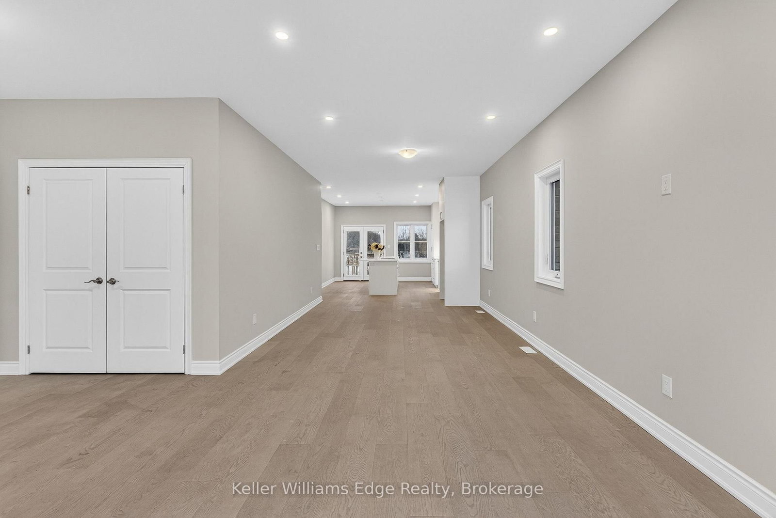 Detached House for sale at 201 Hetram Court, Fort Erie, Ontario, L0S 1B0 - Crystal Beach - MLS: X12899984