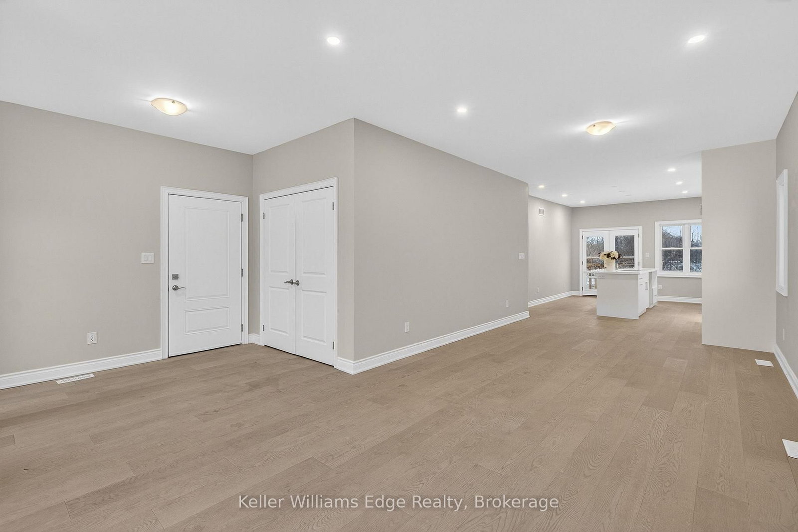 Detached House for sale at 201 Hetram Court, Fort Erie, Ontario, L0S 1B0 - Crystal Beach - MLS: X12899984