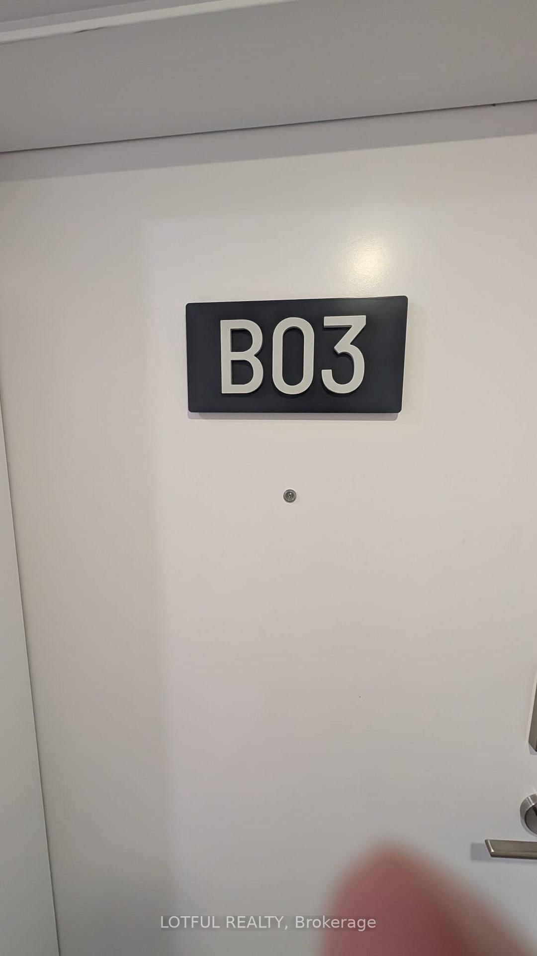 630 Churchill Avenue N, Unit B03 - Photo 2