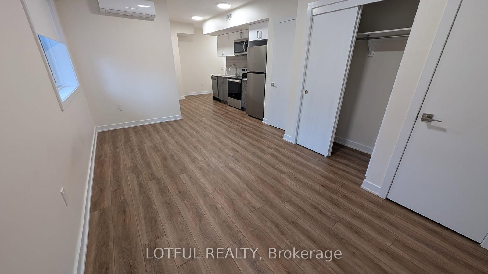 630 Churchill Avenue N, Unit B03 - Photo 4