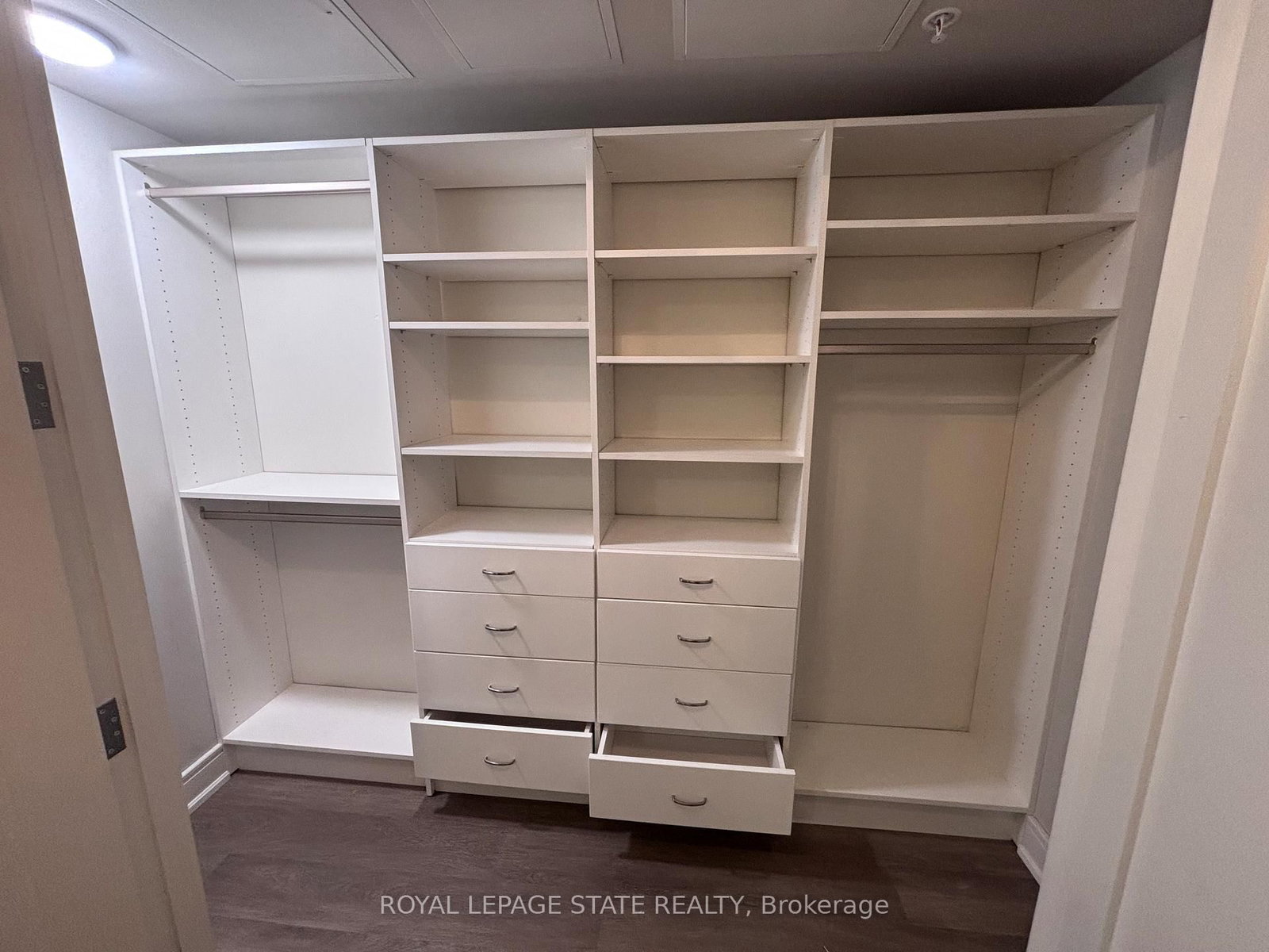 Condo for sale at 410-112 King Street, Hamilton, Ontario, L8N 1A8 - Beasley - MLS: X12900026