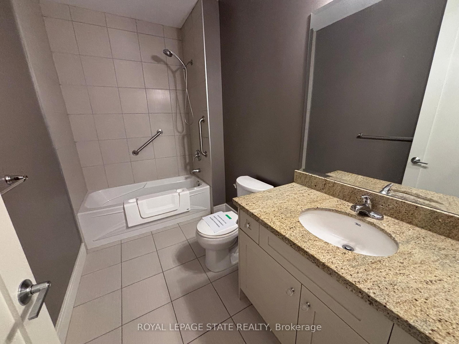 Condo for sale at 410-112 King Street, Hamilton, Ontario, L8N 1A8 - Beasley - MLS: X12900026