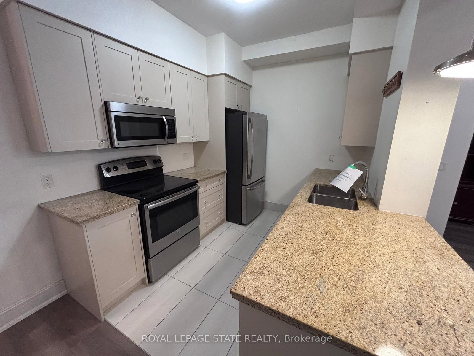 Condo for sale at 410-112 King Street, Hamilton, Ontario, L8N 1A8 - Beasley - MLS: X12900026