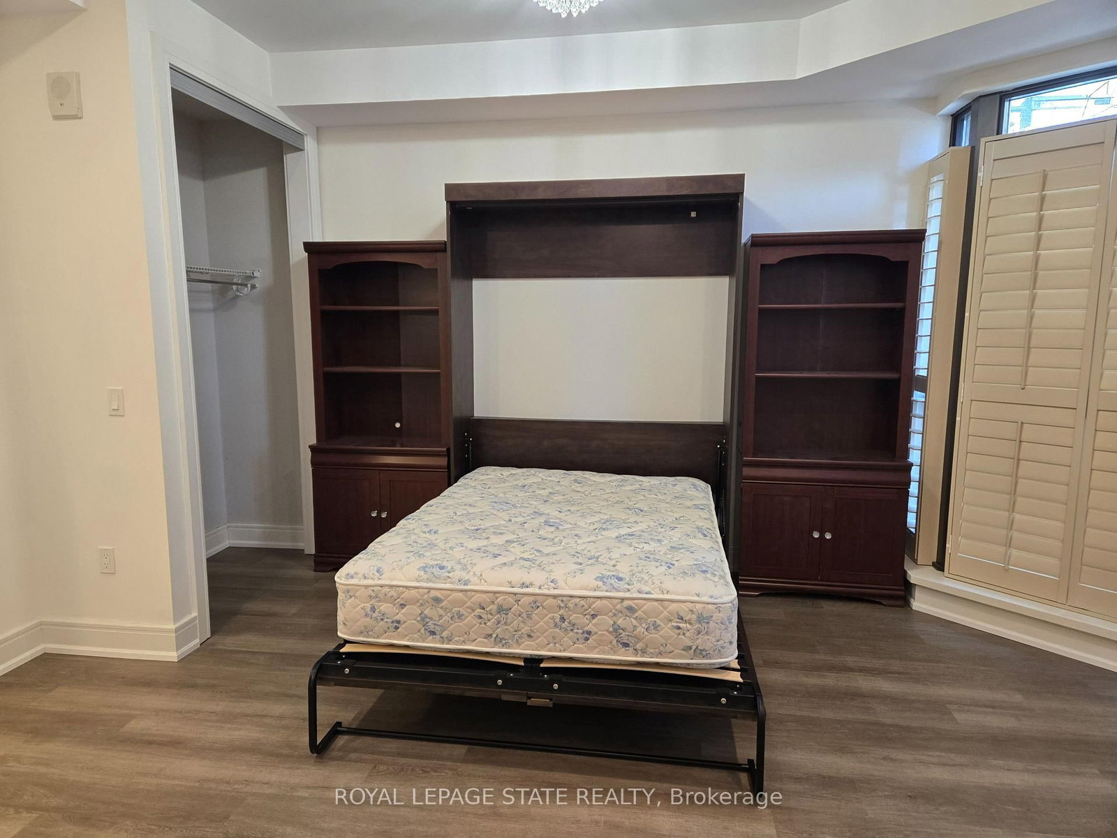 Condo for sale at 410-112 King Street, Hamilton, Ontario, L8N 1A8 - Beasley - MLS: X12900026