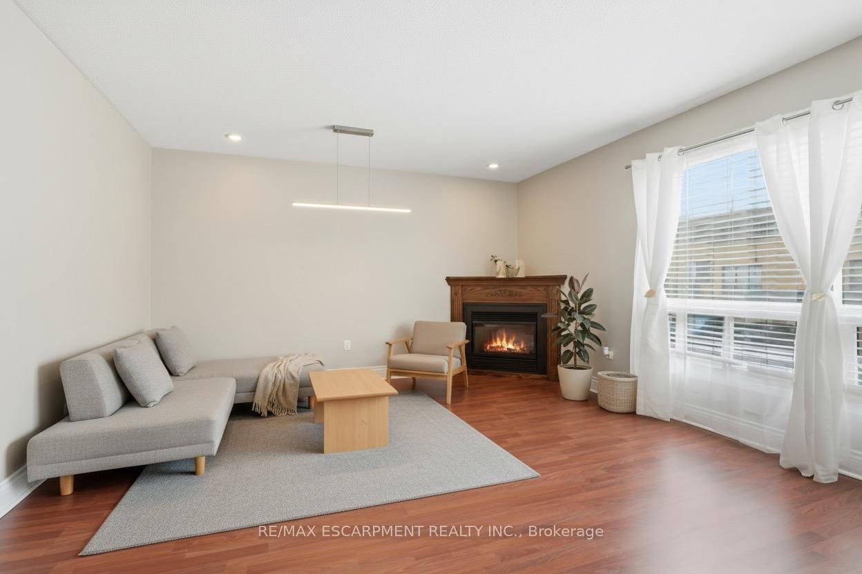 Townhouse for sale at U7-444 Stone Church Road, Hamilton, Ontario, L9B 1R1 - Gilkson - MLS: X12900124