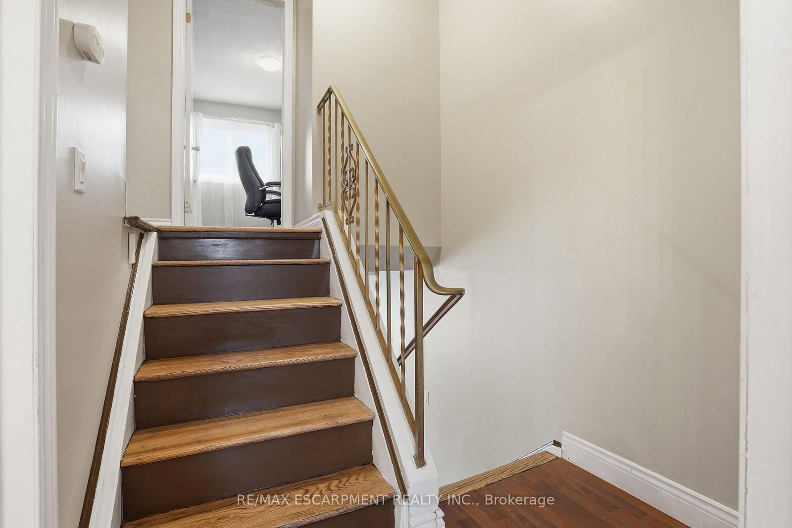 Townhouse for sale at U7-444 Stone Church Road, Hamilton, Ontario, L9B 1R1 - Gilkson - MLS: X12900124