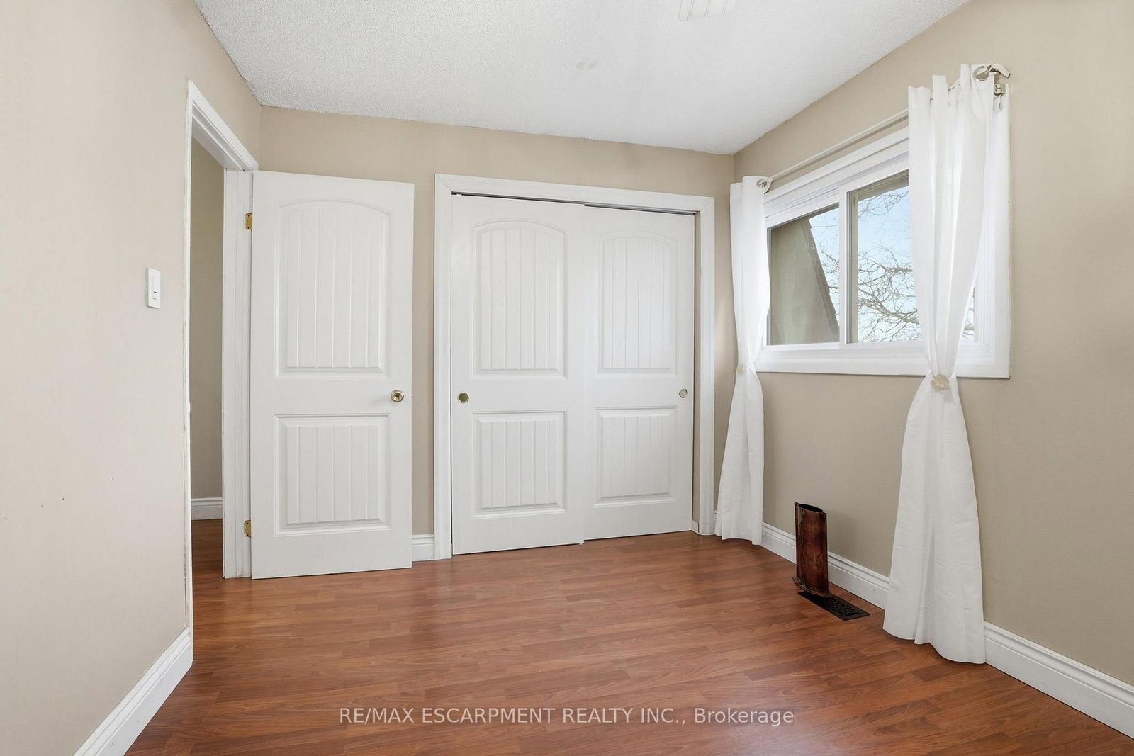 Townhouse for sale at U7-444 Stone Church Road, Hamilton, Ontario, L9B 1R1 - Gilkson - MLS: X12900124