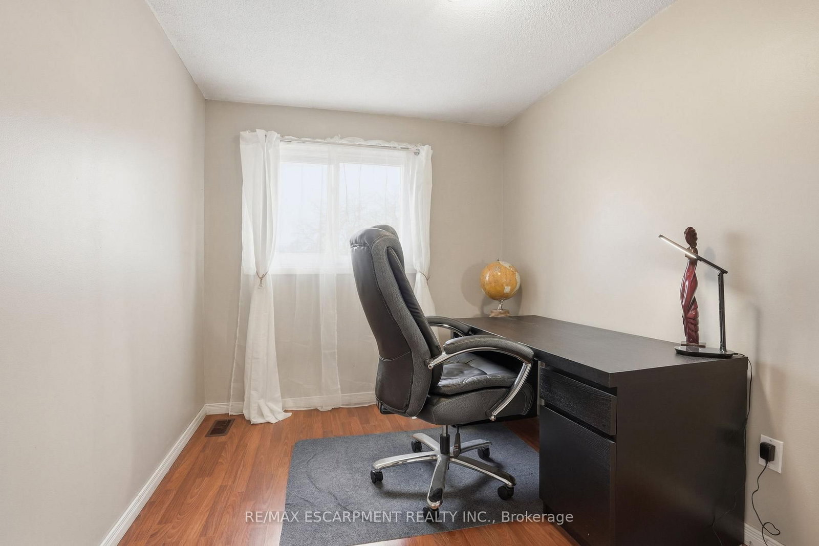 Townhouse for sale at U7-444 Stone Church Road, Hamilton, Ontario, L9B 1R1 - Gilkson - MLS: X12900124