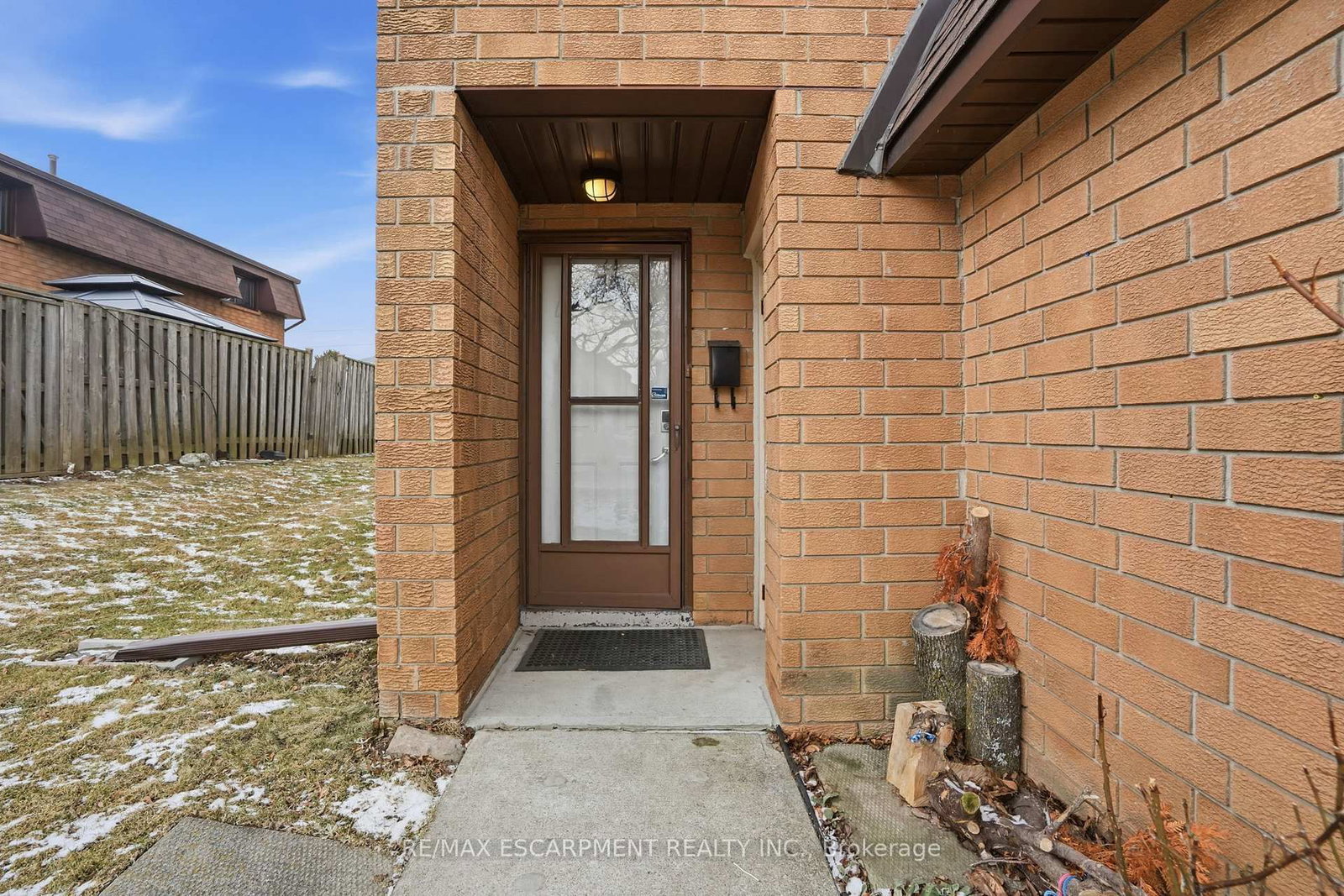 Townhouse for sale at U7-444 Stone Church Road, Hamilton, Ontario, L9B 1R1 - Gilkson - MLS: X12900124