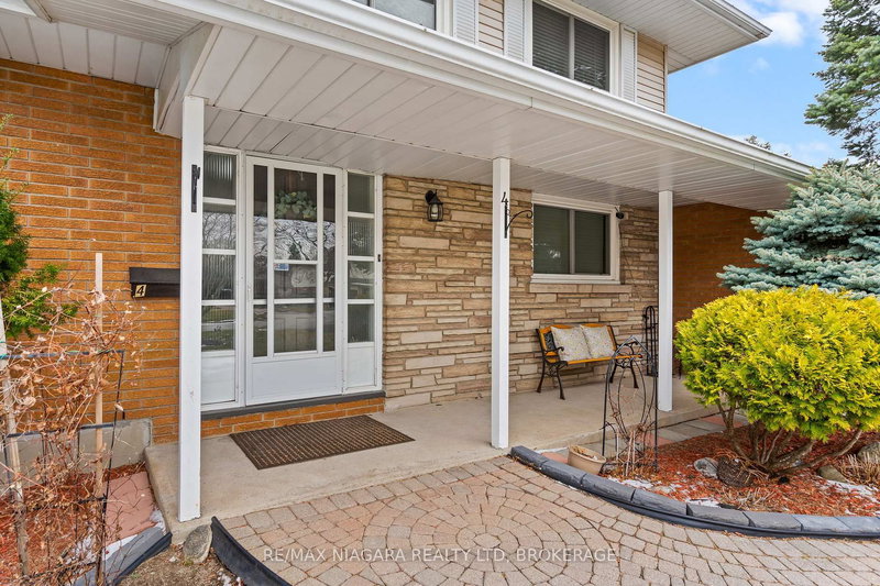 4 Tanner Circ, St. Catharines, L2N 3M9 | Image 3