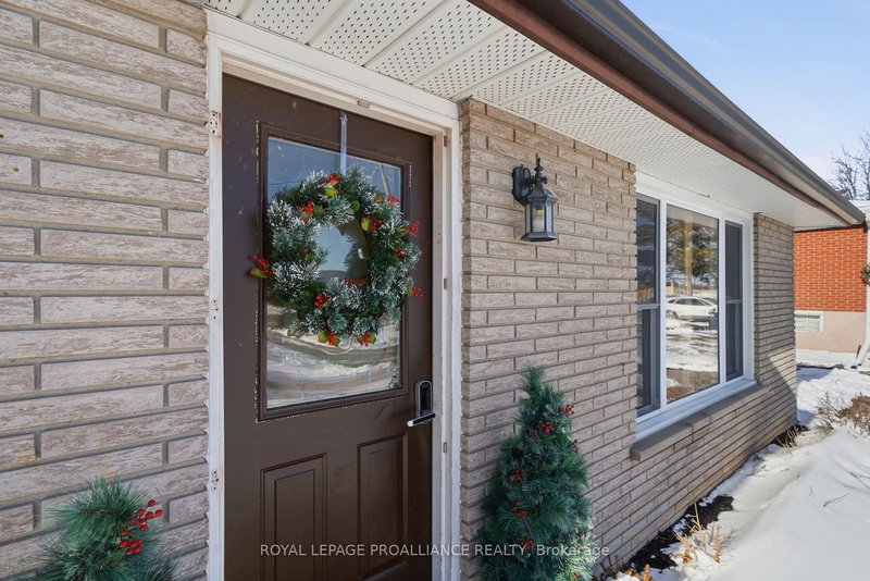 2292 Hamilton Rd, Trenton, K8V 5P8 | Image 2