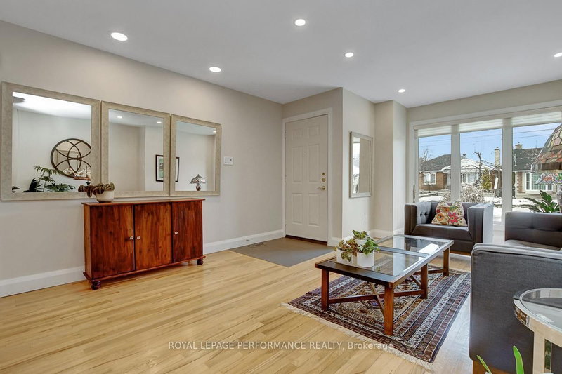 86 West Presland Rd, Ottawa, K1K 2C3 | Image 2