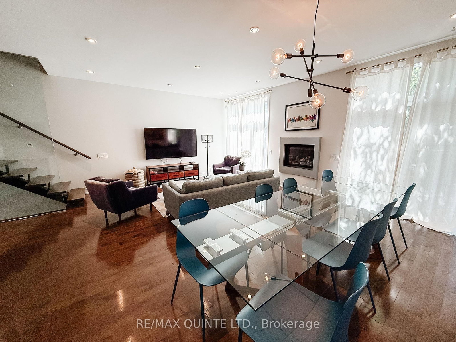 362 Roosevelt Avenue - Photo 10