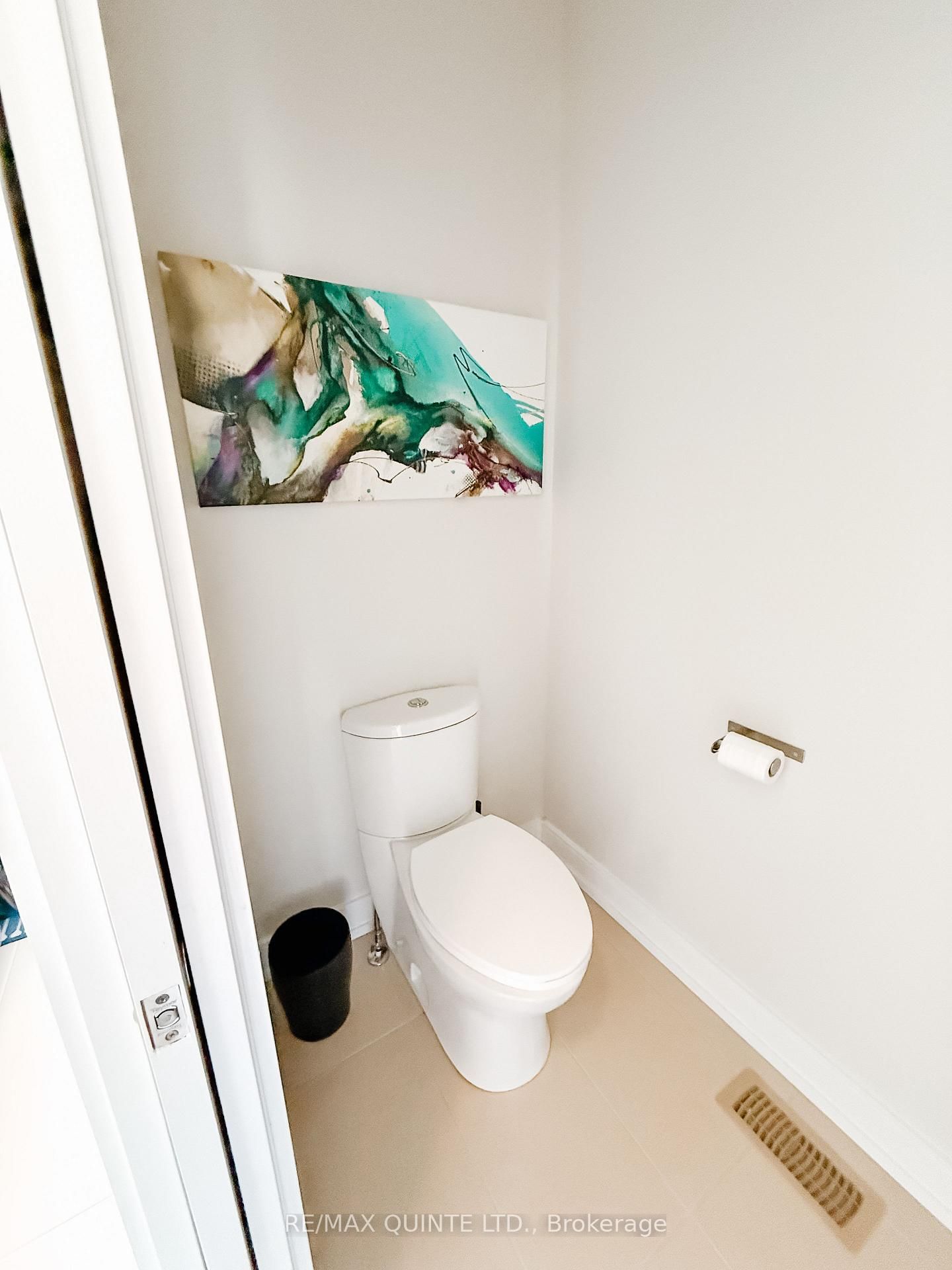 362 Roosevelt Avenue - Photo 16