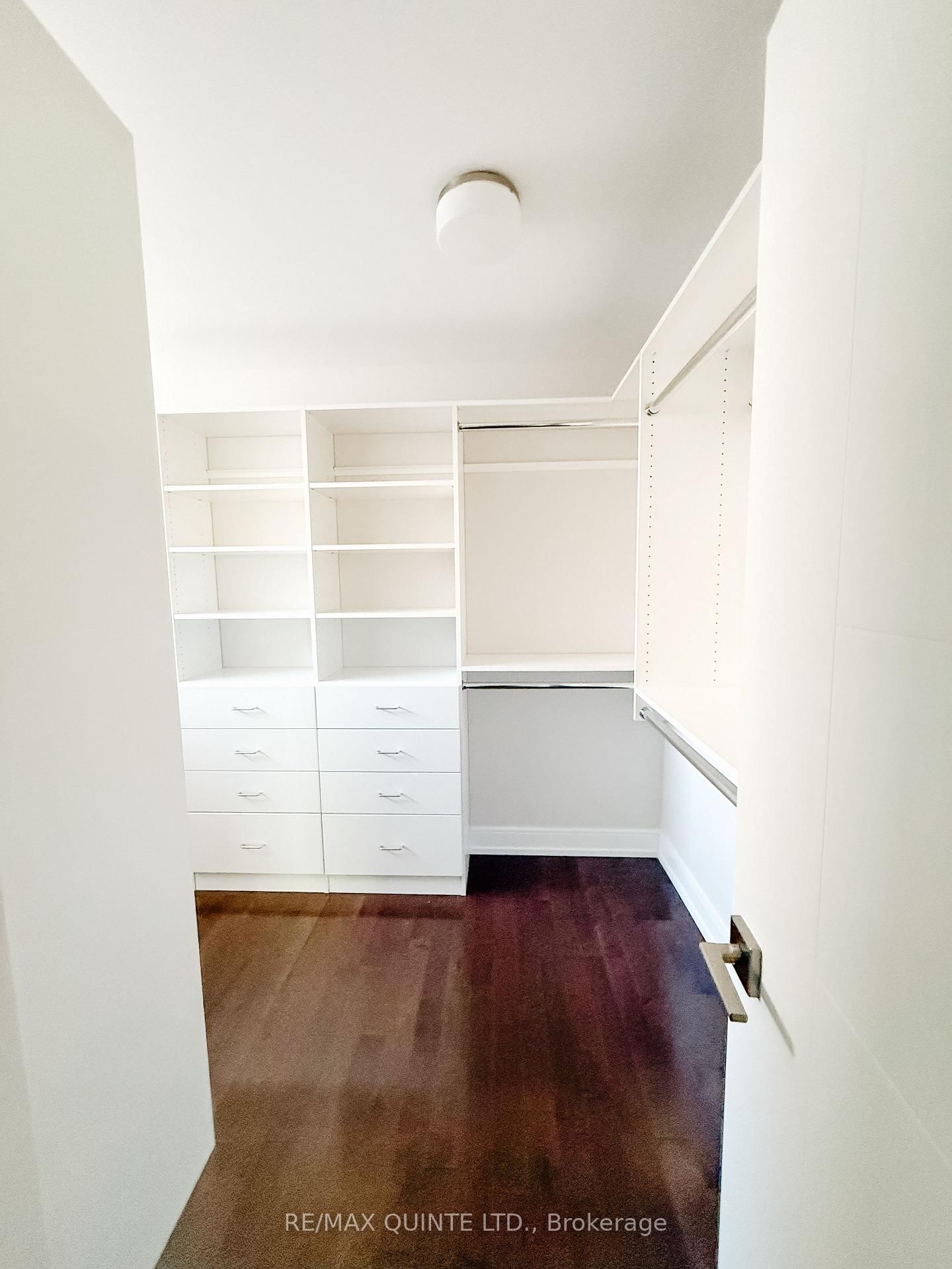 362 Roosevelt Avenue - Photo 22