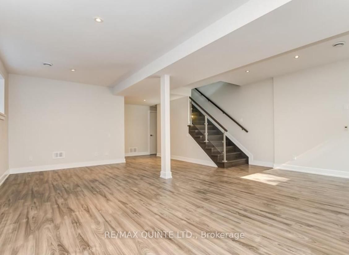 362 Roosevelt Avenue - Photo 28