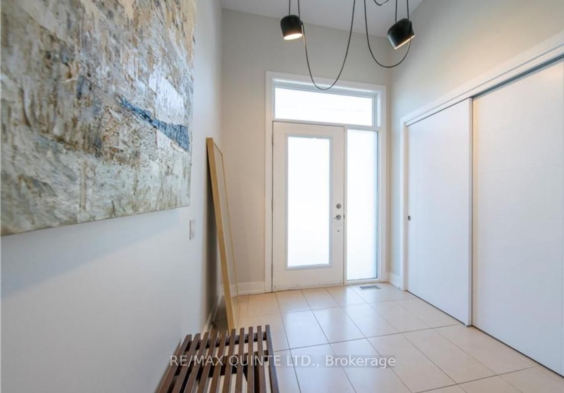 362 Roosevelt Avenue - Photo 3