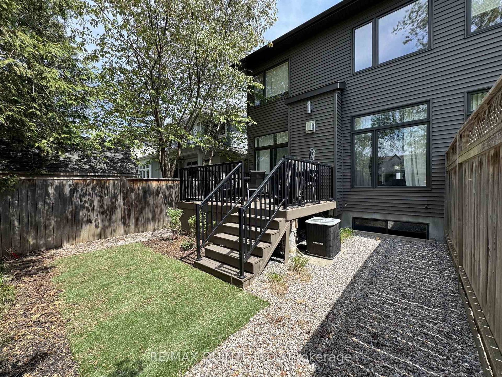 362 Roosevelt Avenue - Photo 34