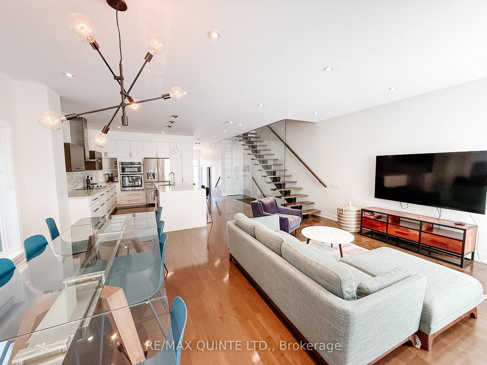 362 Roosevelt Avenue - Photo 5