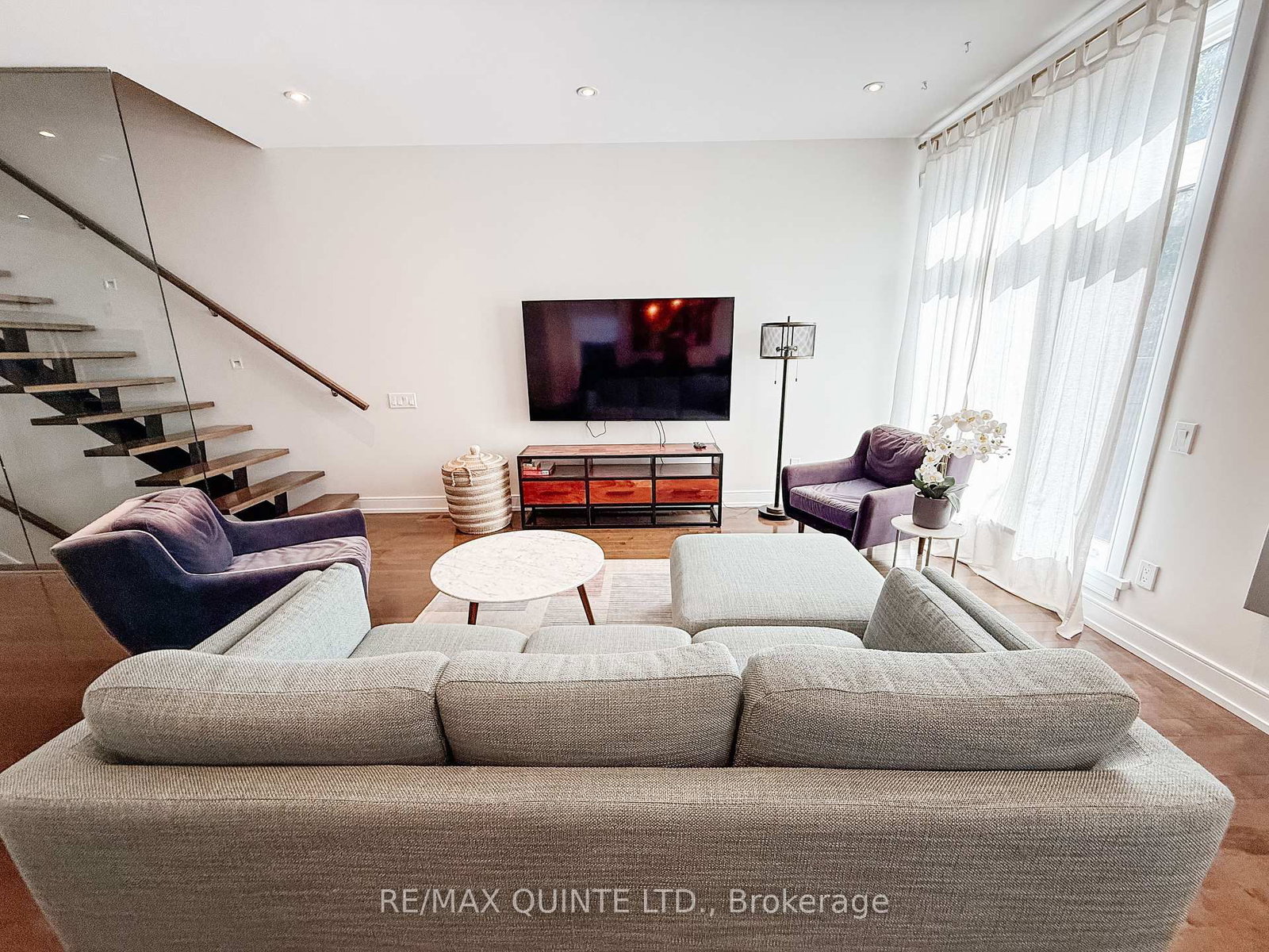 362 Roosevelt Avenue - Photo 7