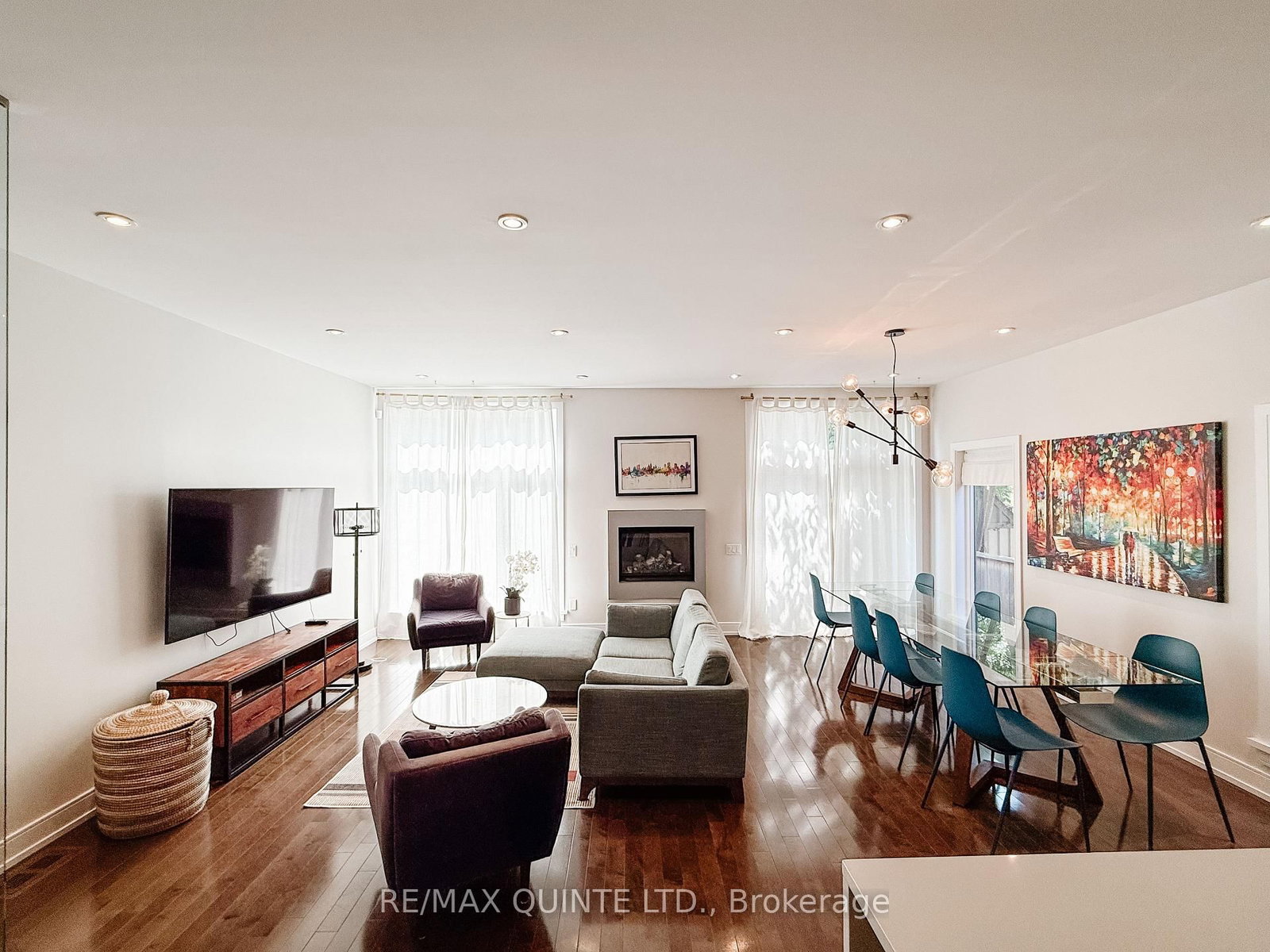 362 Roosevelt Avenue - Photo 9