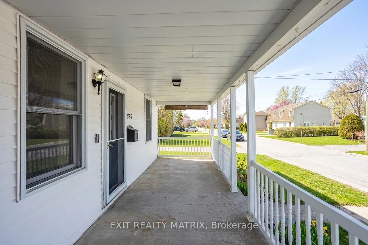 Listing Image 3