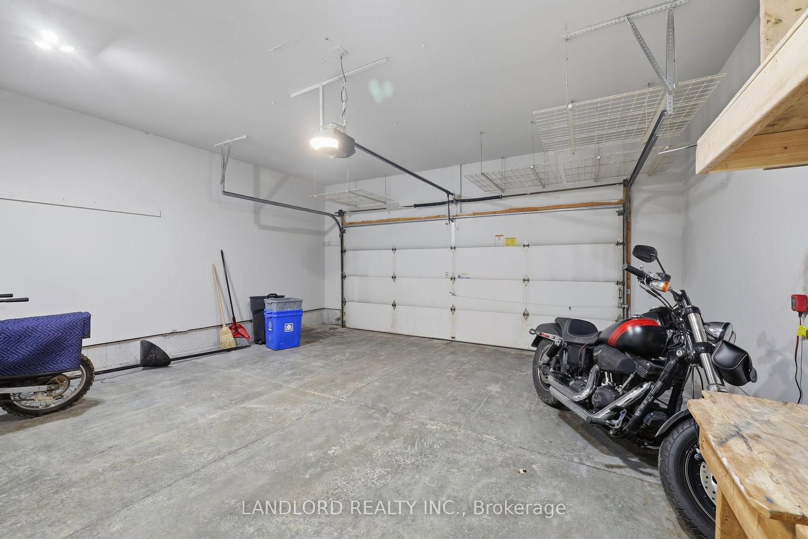 Listing Image 40