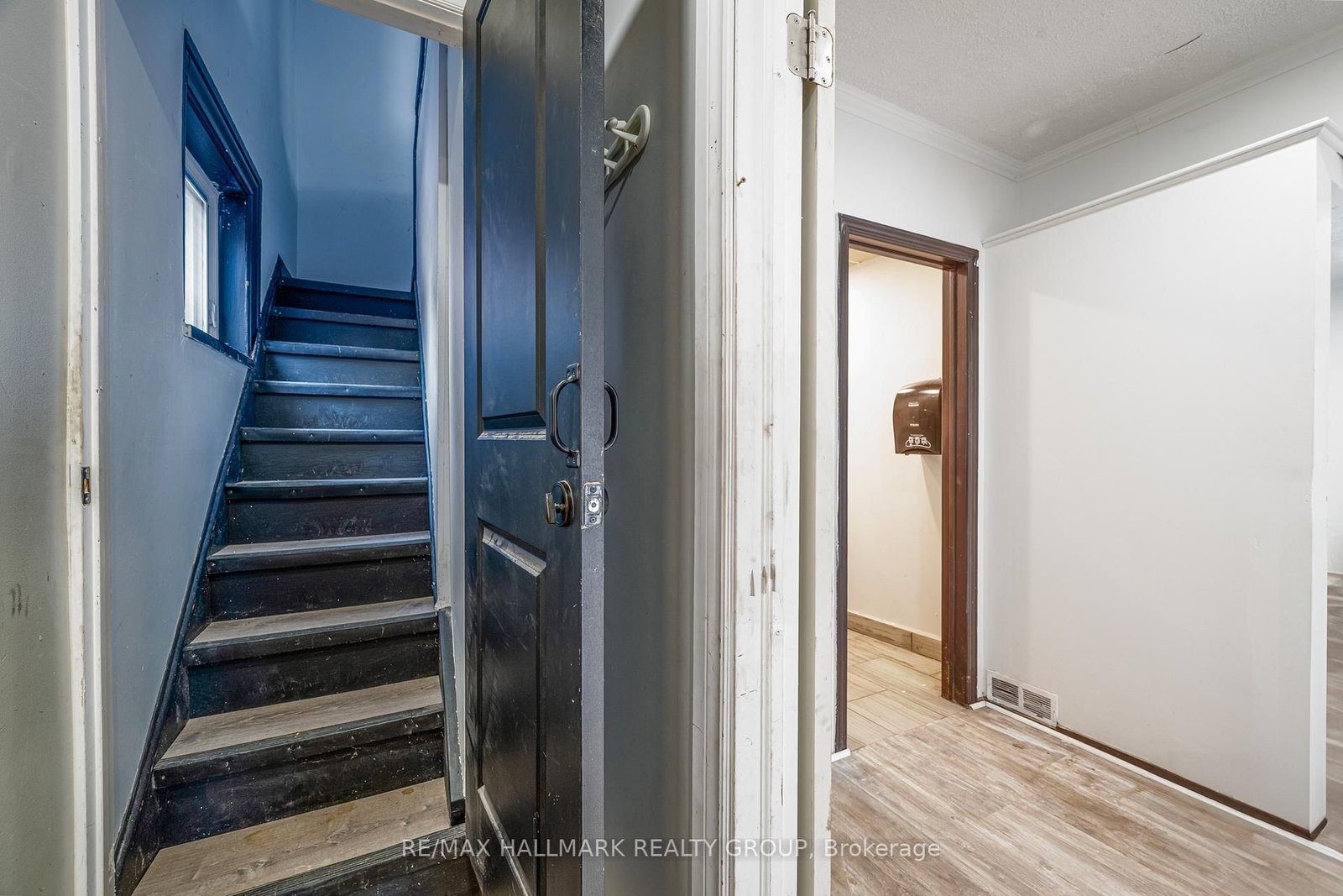 5561 Manotick Main Street, Unit 1 - Photo 10