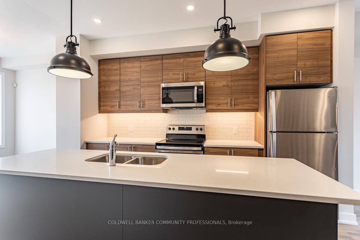 Townhouse for sale at 29 Wilings Lane, Hamilton, Ontario, L9G 0H3 - Ancaster - MLS: X12901294