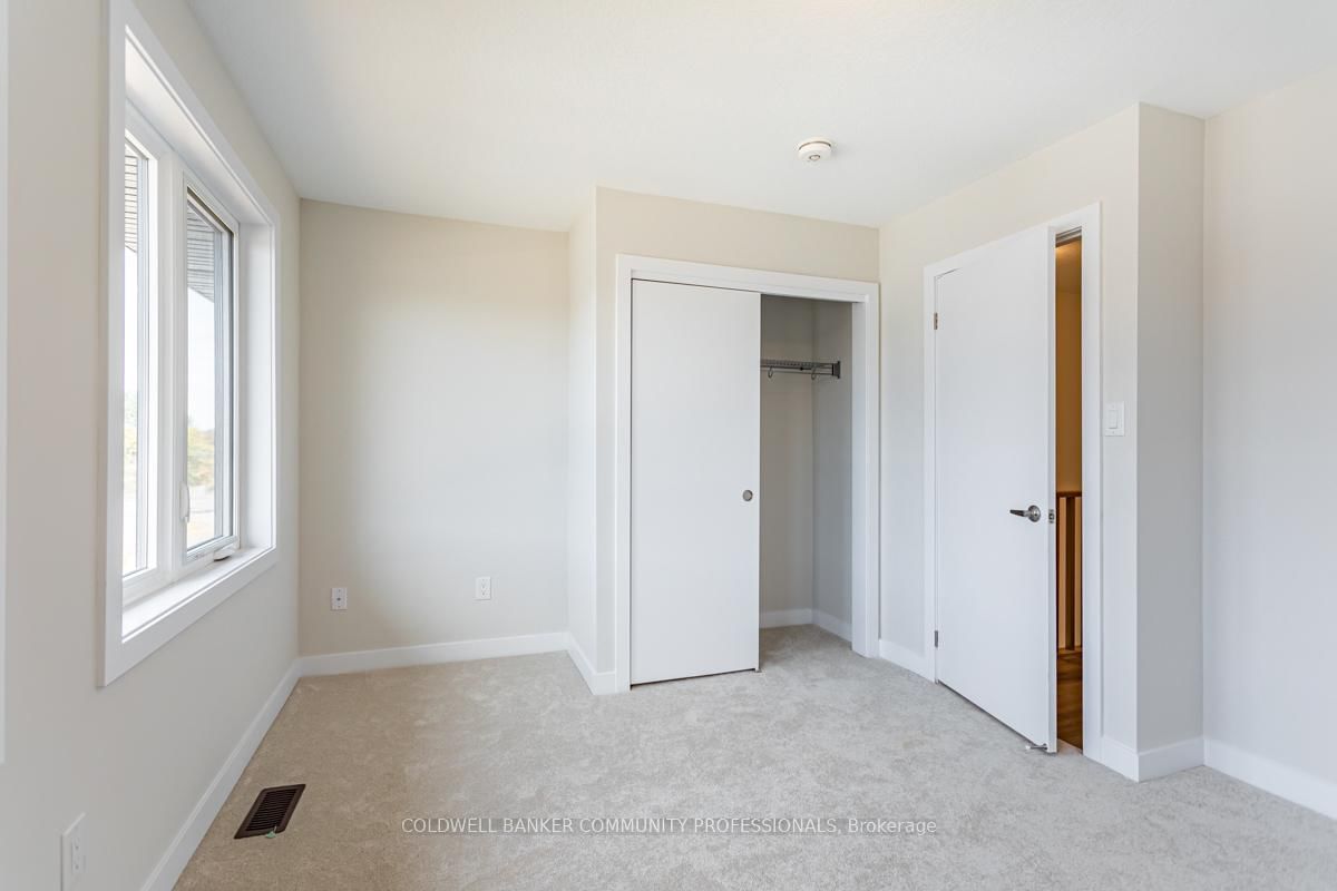 Townhouse for sale at 29 Wilings Lane, Hamilton, Ontario, L9G 0H3 - Ancaster - MLS: X12901294