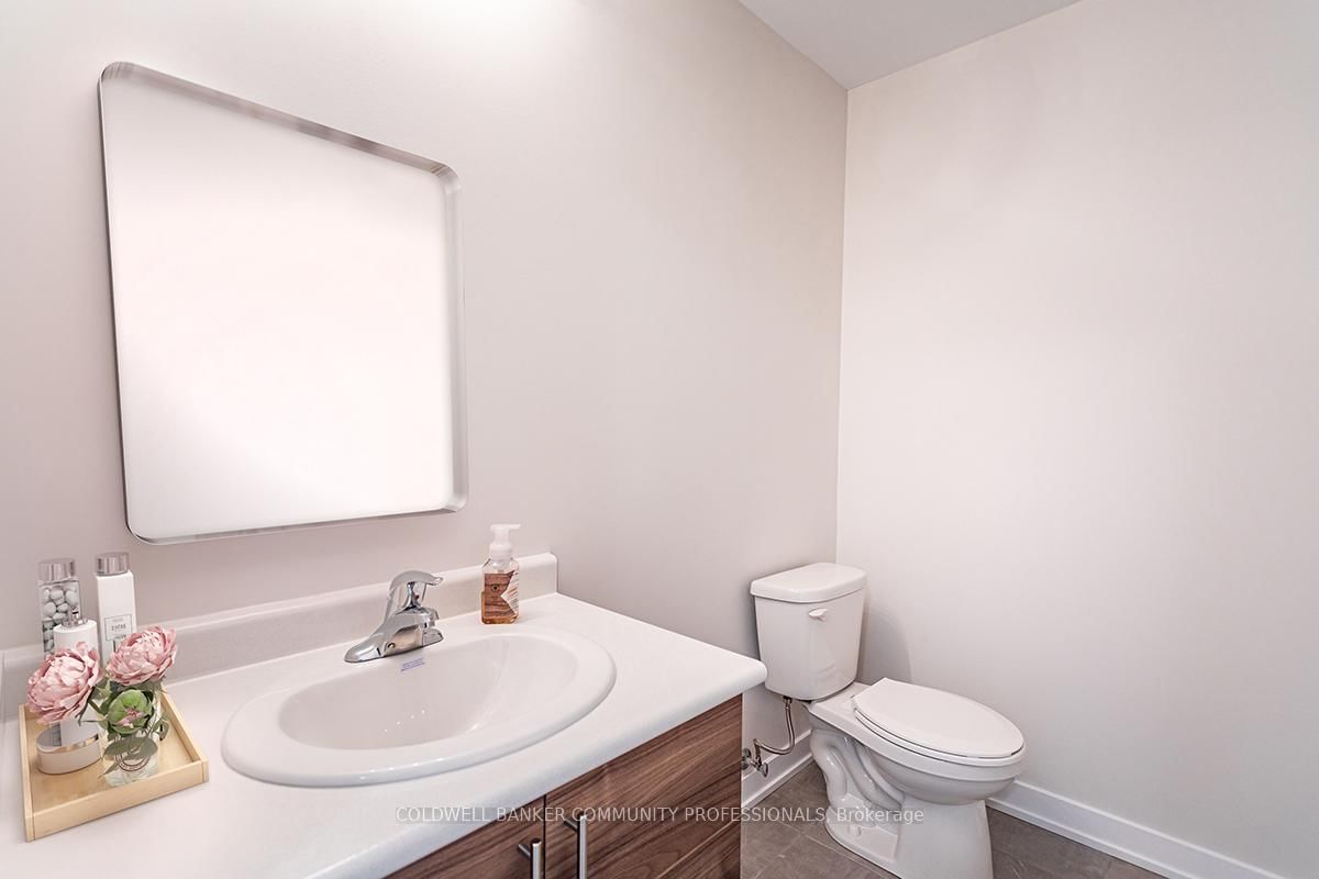 Townhouse for sale at 29 Wilings Lane, Hamilton, Ontario, L9G 0H3 - Ancaster - MLS: X12901294