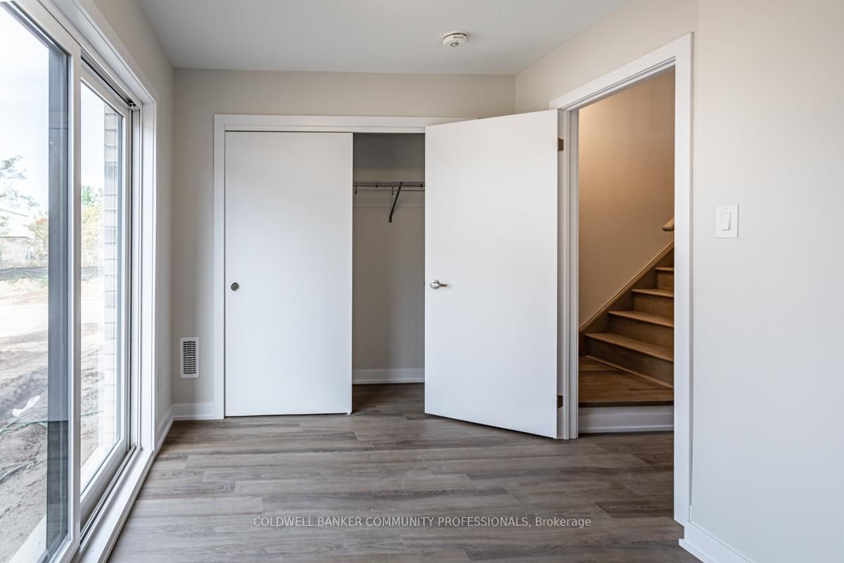 Townhouse for sale at 29 Wilings Lane, Hamilton, Ontario, L9G 0H3 - Ancaster - MLS: X12901294