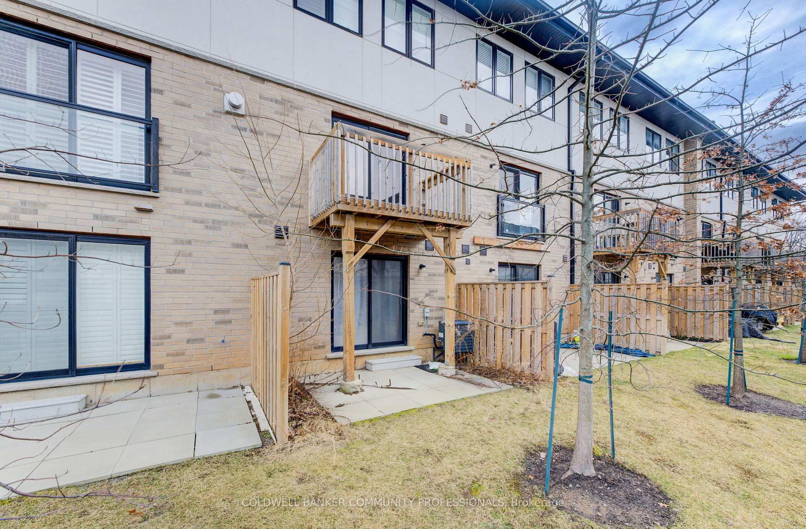 Townhouse for sale at 29 Wilings Lane, Hamilton, Ontario, L9G 0H3 - Ancaster - MLS: X12901294