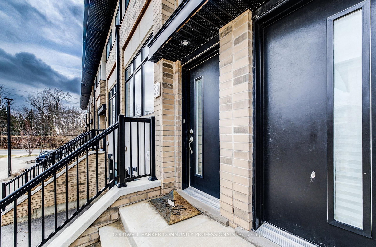 Townhouse for sale at 29 Wilings Lane, Hamilton, Ontario, L9G 0H3 - Ancaster - MLS: X12901294