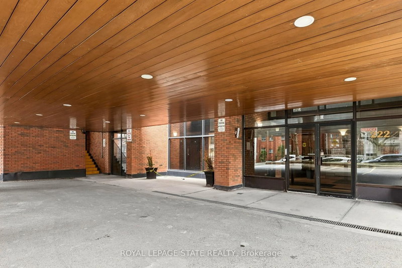 1003 - 222 Jackson St W, Hamilton, L8P 4S5 | Image 2