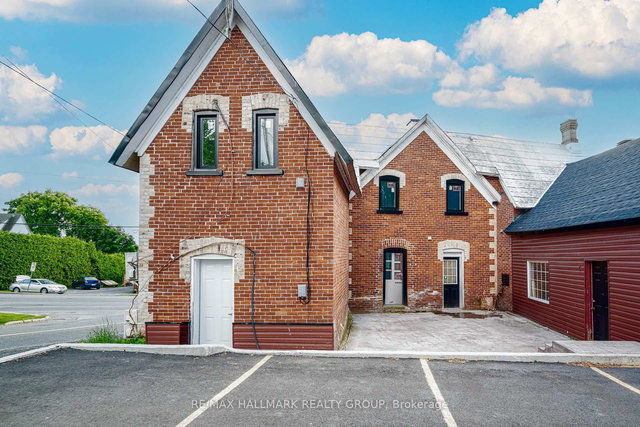 1 - 5561 Manotick Main Street