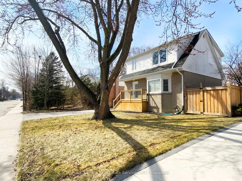 home for lease on Main & Second Floor-94 West 32nd Street