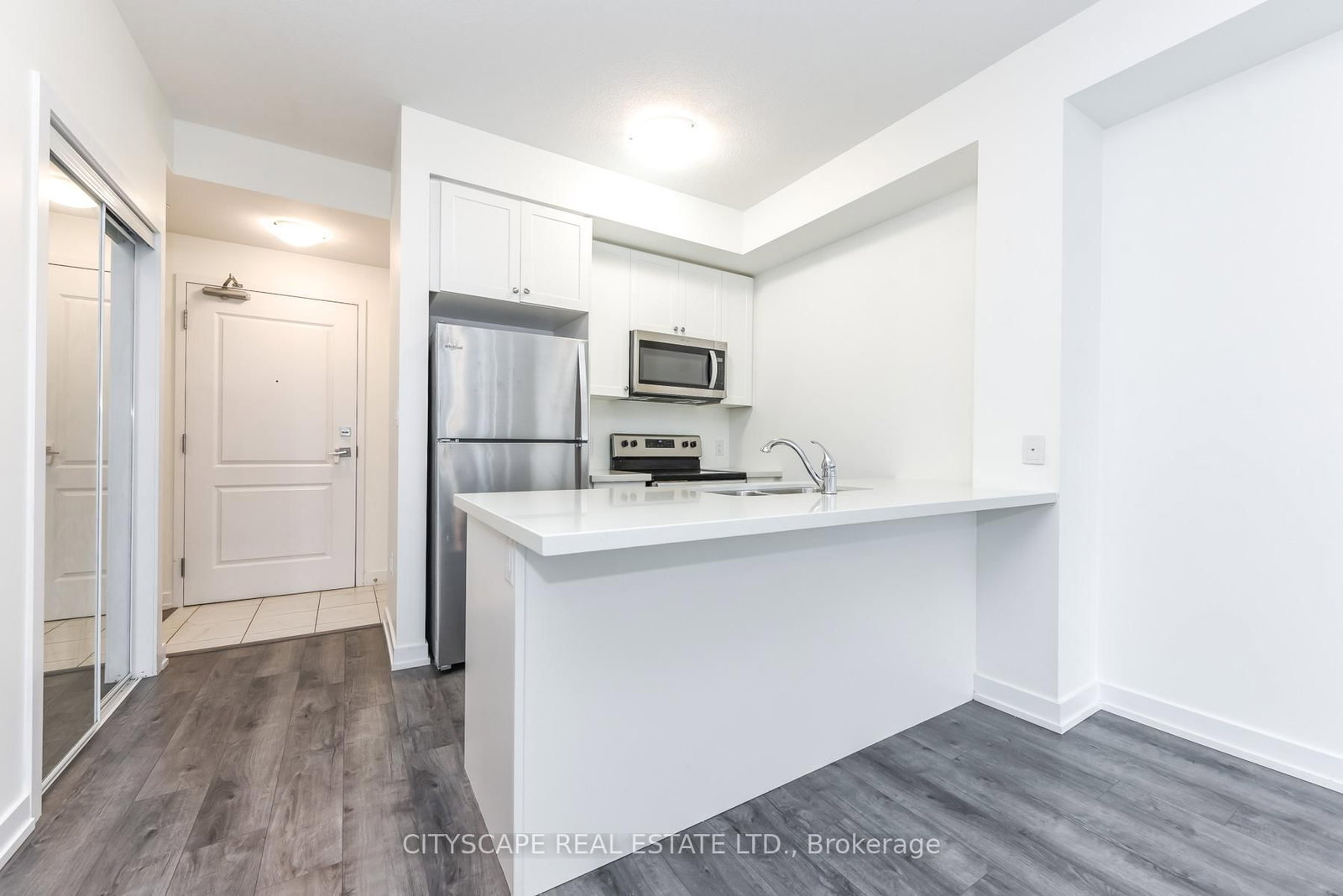 450 Dundas Street E, Unit 323 - Photo 20