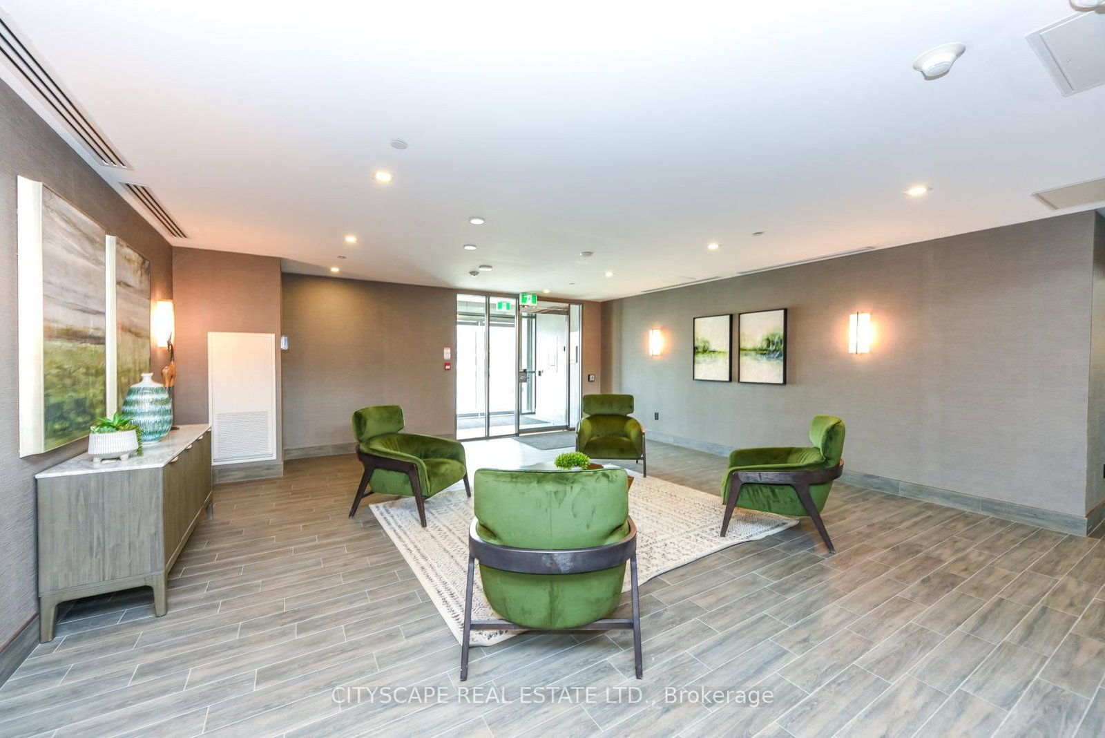 450 Dundas Street E, Unit 323 - Photo 4