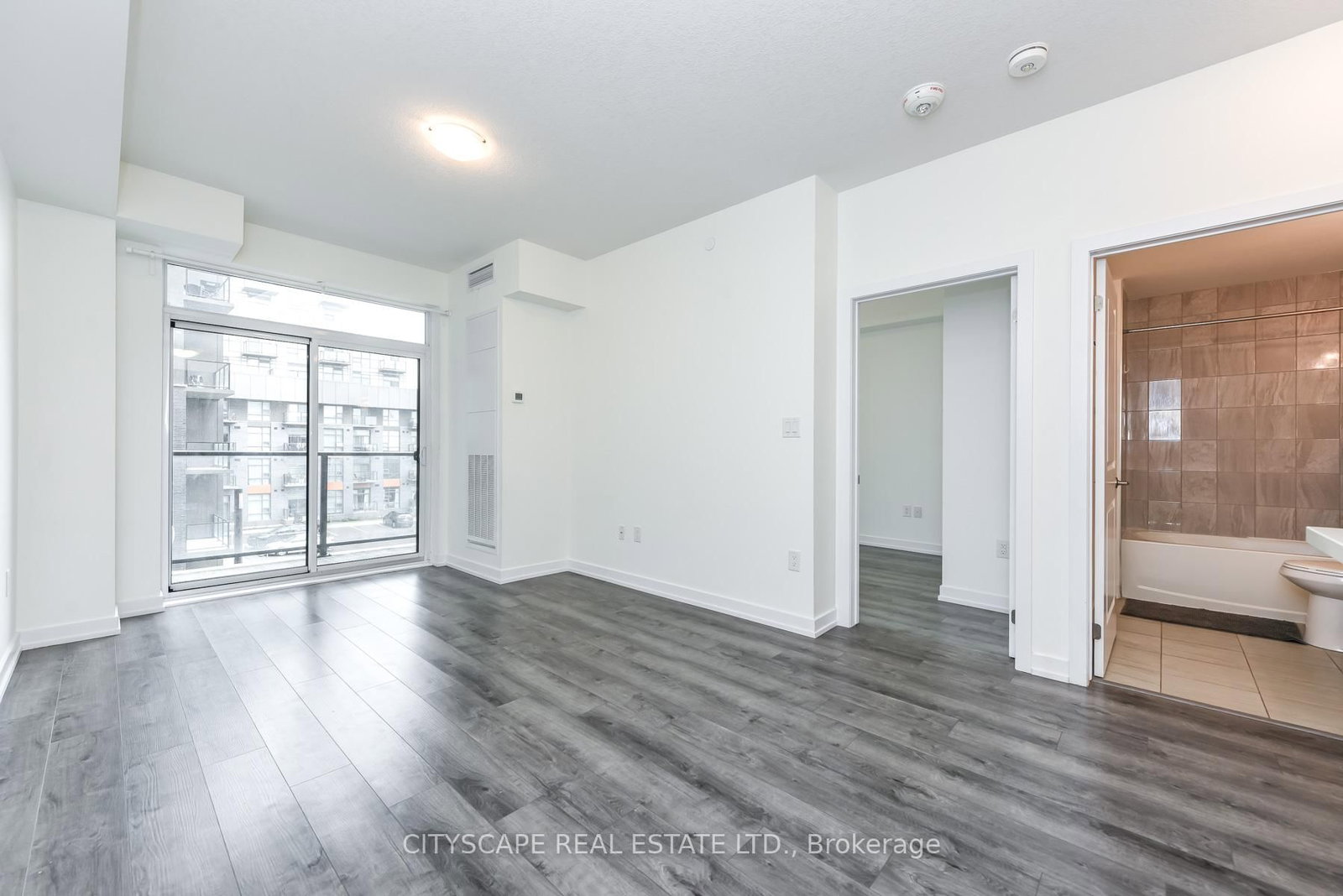450 Dundas Street E, Unit 323 - Photo 9