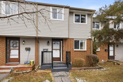 Townhouse sold at 111-1389 Palmerston Drive, Ottawa, Ontario, K1J 8N9 - Carson Grove - MLS: X12901738