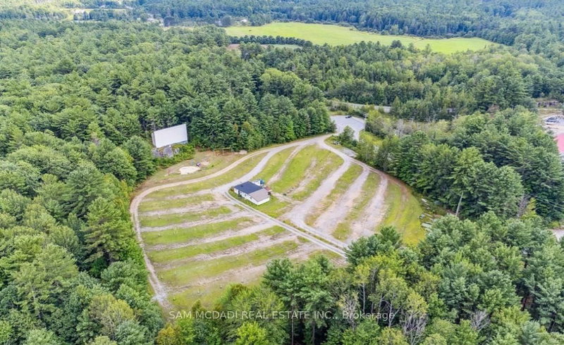 530 Muskoka Beach Rd, Gravenhurst, P1P 1M9 | Image 2