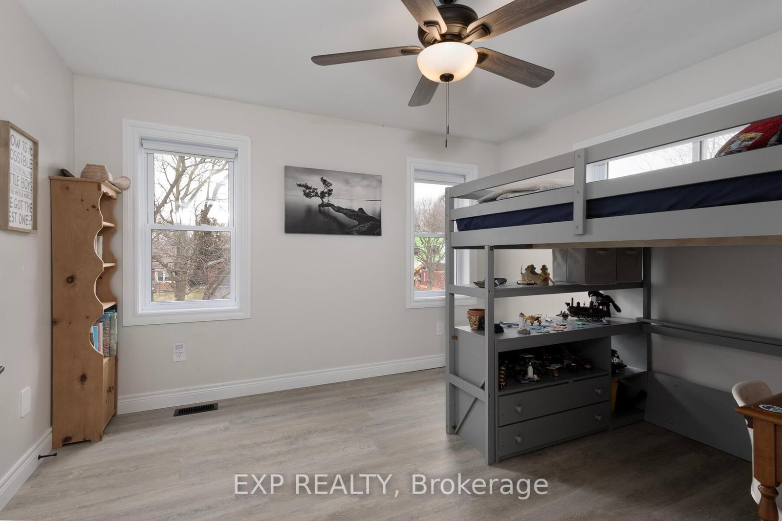 Listing Image 22